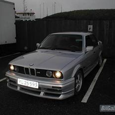 BMW E30 325ix
