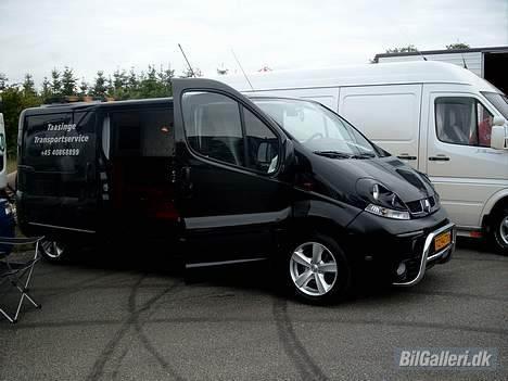 Renault Trafic L2H1 2,5dCi SOLGT - Lastbilshow 2006 i Vandel billede 3