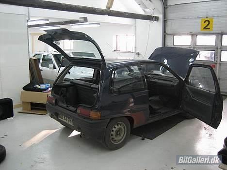 Daihatsu charade AUT. billede 2