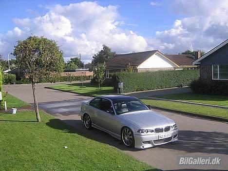 BMW 325i coupe´ (Solgt) billede 7