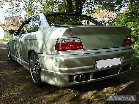 BMW 325i coupe´ (Solgt) billede 8