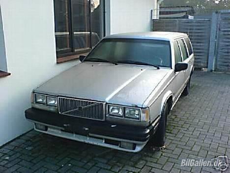 Volvo 740 TIC "Projekt" - En ny lak i sort eller mørkegrå vil pynte MEGET billede 2