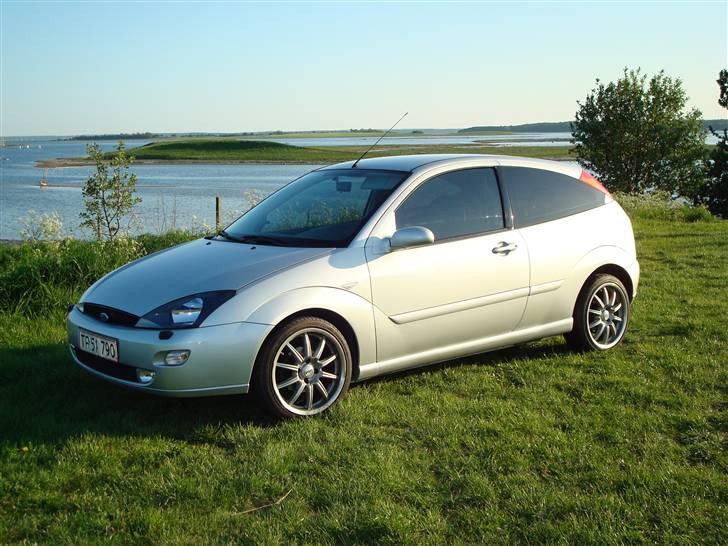 Ford Focus 2,0 til  solgt billede 1