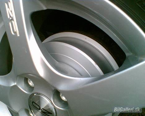 Toyota   Corolla 2.0D - Spritnye tromler og bakker - lakeret i sølv - varmefast til 650 grader. billede 11