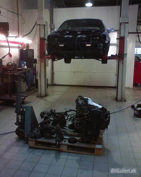 Toyota Starlet Glanza V SOLGT - Den nye motor skal monteres.. billede 16