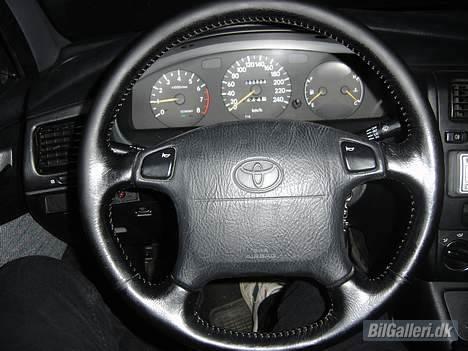 Toyota carina e billede 8