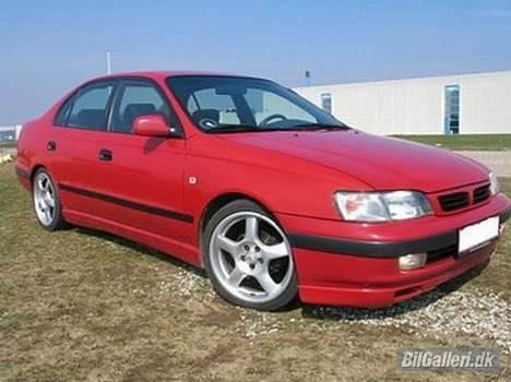 Toyota Carina E solgt billede 1