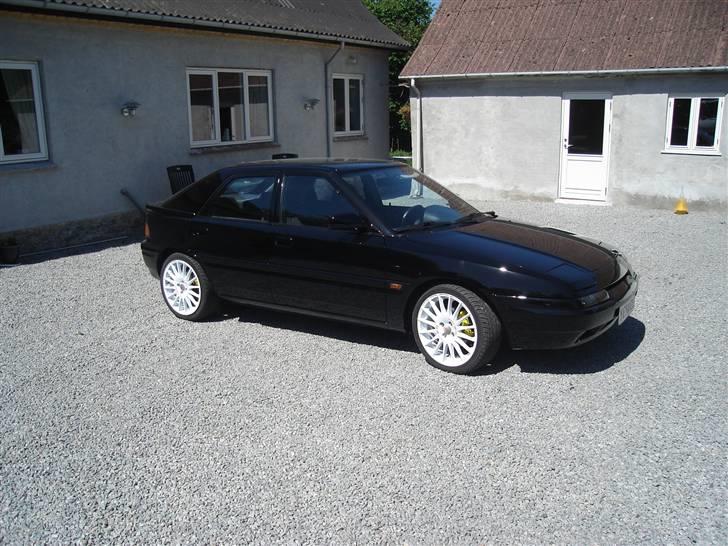 Mazda 323F GT -Solgt- billede 3