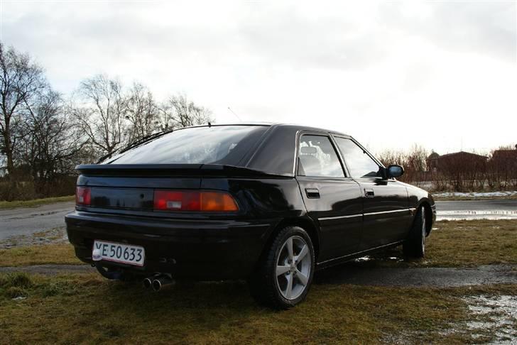 Mazda 323F GT -Solgt- billede 7