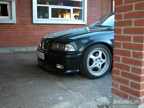 BMW 320i E36 Coupé (SOLGT) billede 7