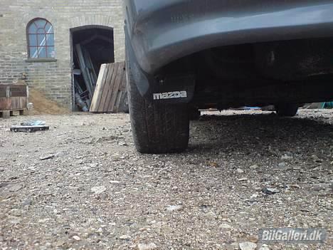 Mazda 323 BG solgt - brede og lovlige billede 8