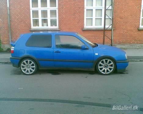 VW Golf GTI 8v *solgt* billede 17