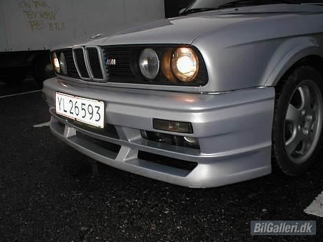 BMW E30 325ix - Rieger GTS front skørt. billede 3