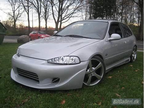 Honda Civic 1.6i V-Tec #Solgt# billede 1