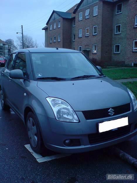 Suzuki Swift 1,5 GL-A billede 1