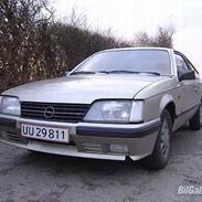 Opel Monza