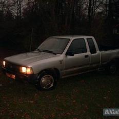 Toyota Hilux 2,4 Diesel *SOLGT*