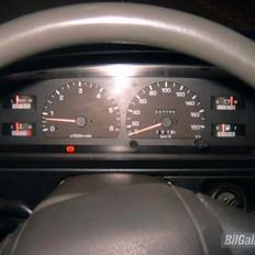 Toyota Hilux 2,4 Diesel *SOLGT*