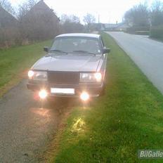 Volvo 240 glt solgt