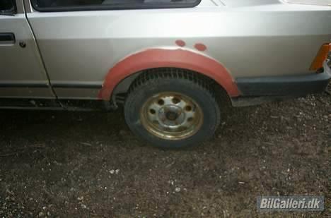 Ford Escort 1.3 *Skrottet* - Den ser sur ud hva.. man har kun det sjov man selv laver? billede 9