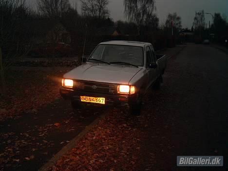 Toyota Hilux 2,4 Diesel *SOLGT* billede 4