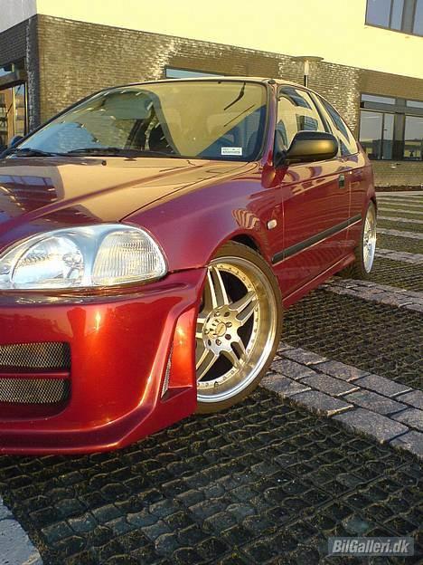 Honda civic solgt billede 2