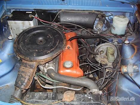 Opel Kadett C - Den gamle motor der lå i  billede 9