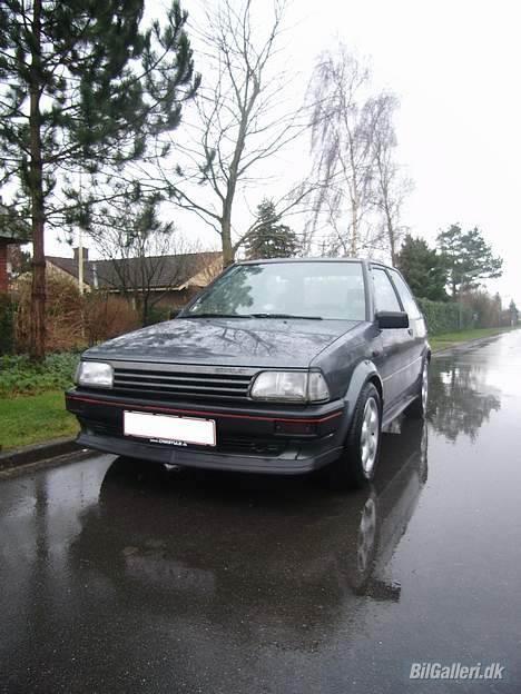 Toyota Starlet 1,5 Skrottet billede 1