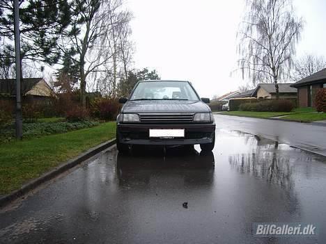 Toyota Starlet 1,5 Skrottet billede 2