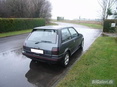 Toyota Starlet 1,5 Skrottet billede 7