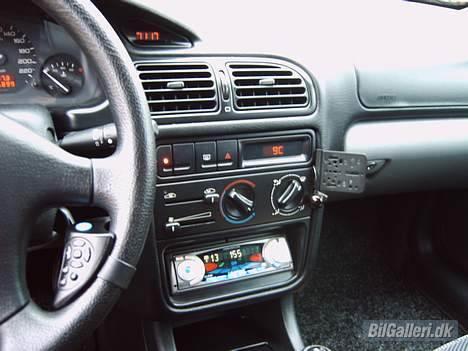 Peugeot 406 billede 8