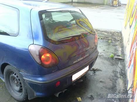 Fiat bravo *SOLGT - et billede bagfra billede 2