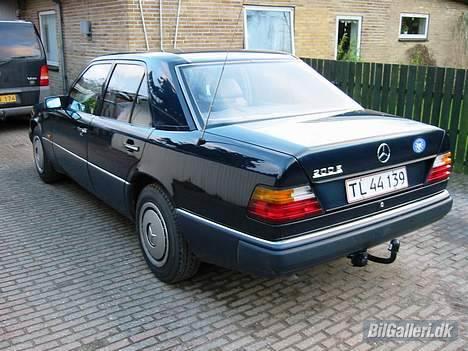 Mercedes Benz  200E - Hunterboys-SOLGT billede 5