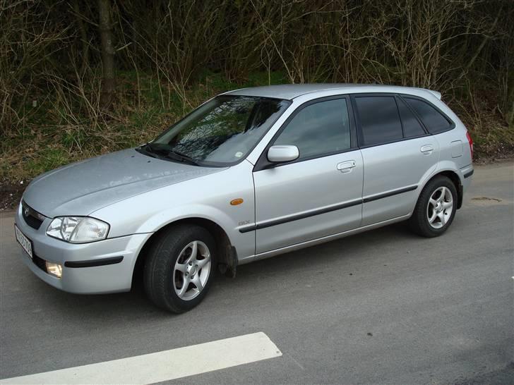 Mazda 323F BJ ( Solgt ) billede 2