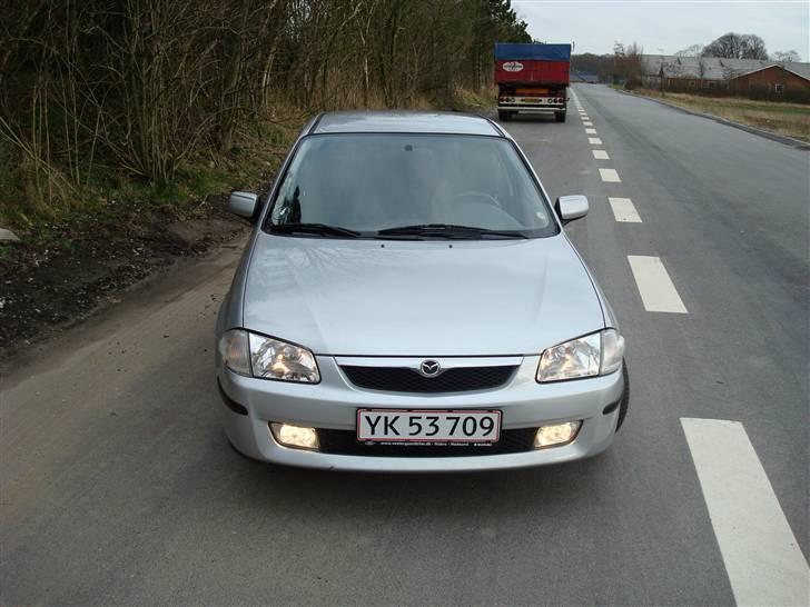 Mazda 323F BJ ( Solgt ) billede 9