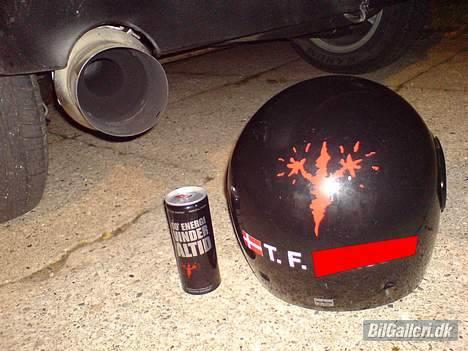 Opel Corsa A - "Humlebien" - Ja ja, hjelmen er jo til når der bliver kørt lidt gocart. :) billede 12