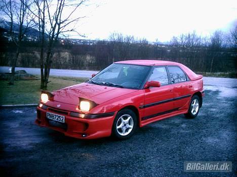 Mazda 323F GLX 1.8 16v billede 3