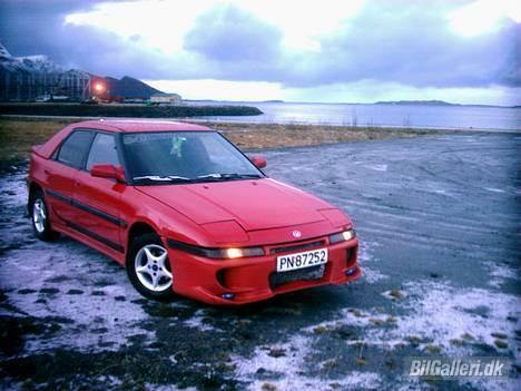 Mazda 323F GLX 1.8 16v billede 5