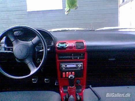 Mazda 323F GLX 1.8 16v - Inni bilen:D billede 9