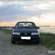 Opel vectra 1,8i (C18NZ) *DØD*