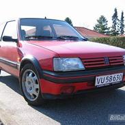 Peugeot 205 1,6 Gti