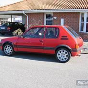 Peugeot 205 1,6 Gti