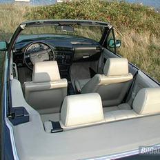 BMW 325i Cabriolet