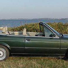BMW 325i Cabriolet