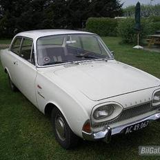 Ford Taunus 17M SUPER