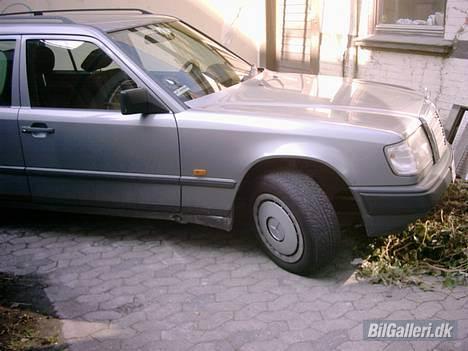 Mercedes Benz w124 300TE billede 3