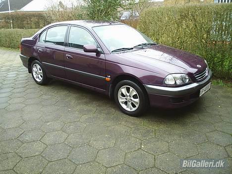 Toyota Avensis Luna - Endelig kom der nye billeder (købte et ordentligt digi-cam denne gang) billede 1