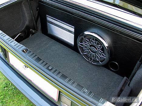 BMW E30 320i Cabrio *SOLGT* - Forår 2004 billede 10