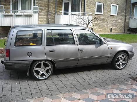 Opel Kadett E Caravan billede 3