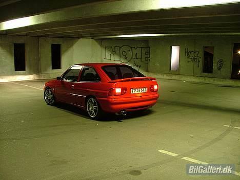 Ford Escort 1.8 dkp cl ! billede 2